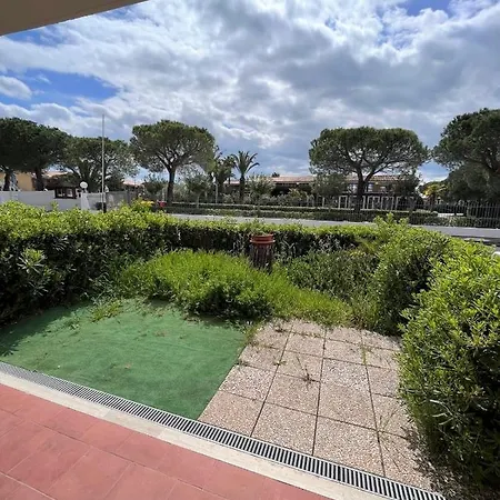 Trilo Filippo Con Giardino Vicino Al Mare Marcelli